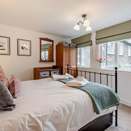 2 Bed In Ambleside Oc-sz500 Ferienhaus *